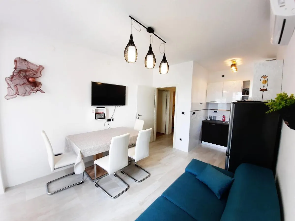 Split Symphony Veranda: Modern, New Apartment Croatia